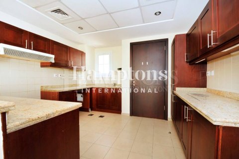 3 غرف نوم فيلا  رقم 118876 23