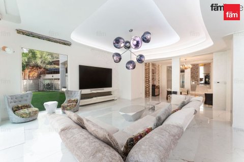 Villa de 2392.4m² à Al Barari, UAE No. 200345 8