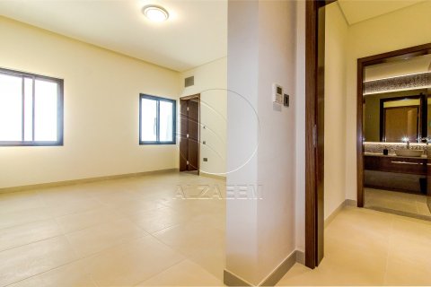 5 bedrooms Apartment No. 127790 22