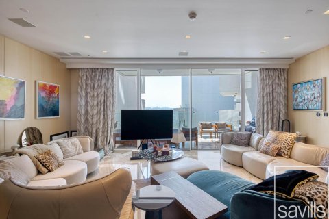 Квартира с 2 спальнями в FIVE Palm Jumeirah, ОАЭ №194333 7