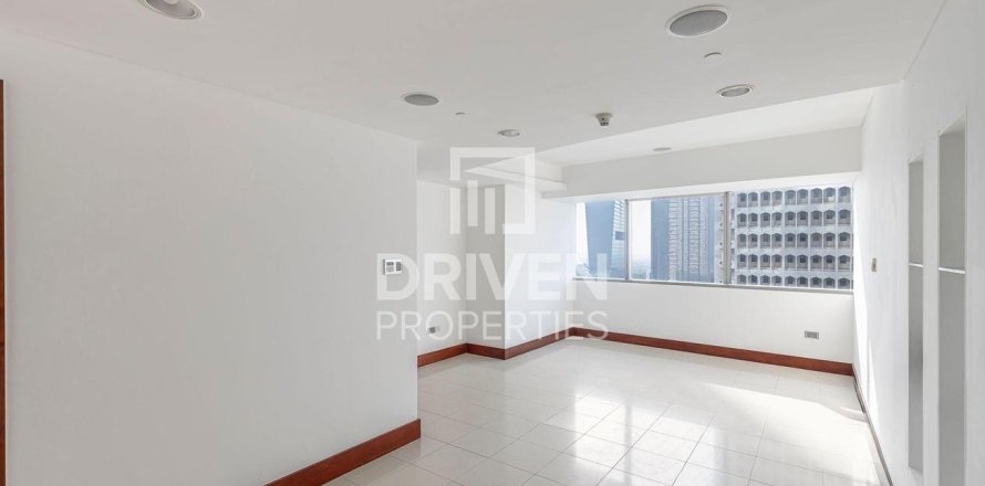 Квартира с 2 спальнями в World Trade Centre Residence, ОАЭ №193403