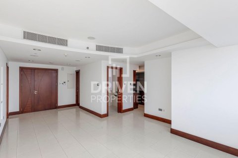 Квартира с 2 спальнями в World Trade Centre Residence, ОАЭ №193403 8