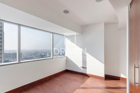 Квартира с 2 спальнями в World Trade Center, ОАЭ №193402 7