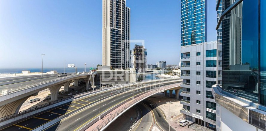 Apartment de 3 dormitorios en KG Tower, UAE No. 193400