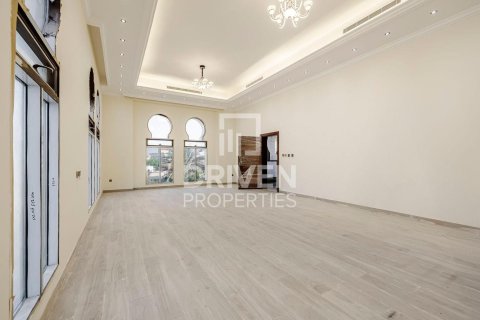 7 bedrooms Villa in Al Quoz, UAE No. 193555 27