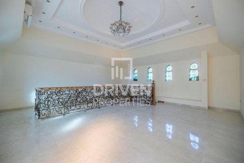 7 bedrooms Villa in Al Quoz, UAE No. 193555 10
