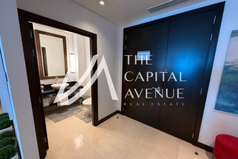 Apartment de 3 dormitorios en The Marina, UAE No. 208955 19