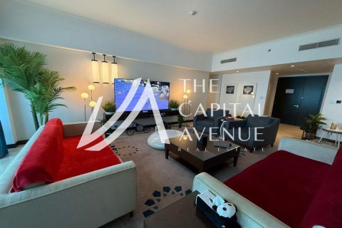 Apartment de 3 dormitorios en The Marina, UAE No. 208955 8