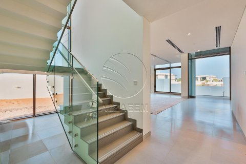 Villa de 4 chambres à Abu Dhabi, UAE No. 90270 13