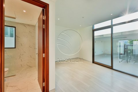 Villa de 4 chambres à Abu Dhabi, UAE No. 90270 11