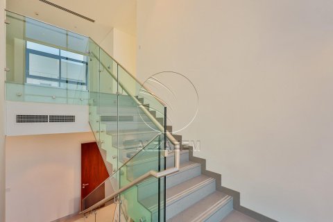 Villa de 4 chambres à Abu Dhabi, UAE No. 90270 9