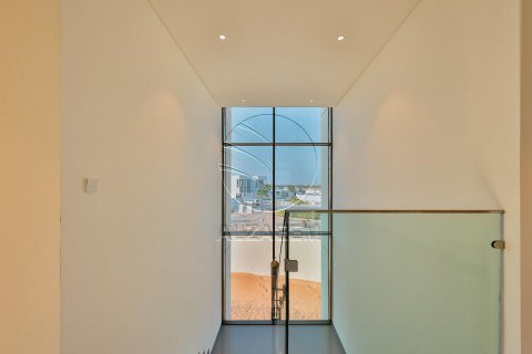 Villa de 4 chambres à Abu Dhabi, UAE No. 90270 7
