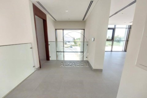 Villa de 4 chambres à Abu Dhabi, UAE No. 90269 6