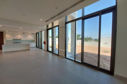 Villa de 4 chambres à Abu Dhabi, UAE No. 90269 10