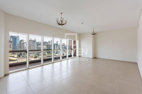Apartment de 3 dormitorios en Dubai Internet City, UAE No. 190053 2