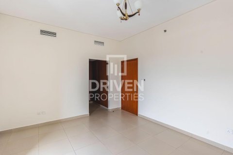 Apartment de 3 dormitorios en Dubai Internet City, UAE No. 190053 10