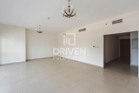 Apartment de 3 dormitorios en Dubai Internet City, UAE No. 190053 5