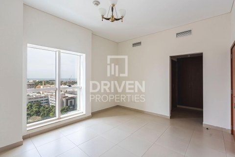 Apartment de 3 dormitorios en Dubai Internet City, UAE No. 190053 9