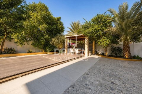 4 bedrooms Villa in District One, UAE No. 190055 15