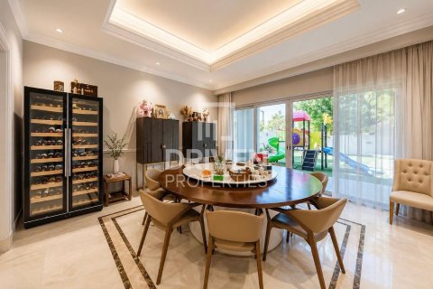 4 bedrooms Villa in District One, UAE No. 190055 8