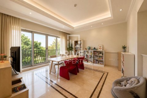 4 bedrooms Villa in District One, UAE No. 190055 10
