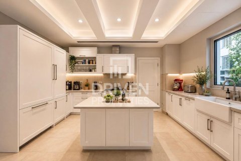 4 bedrooms Villa in District One, UAE No. 190055 5