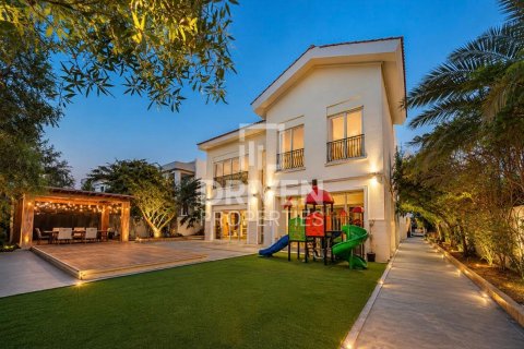 4 bedrooms Villa in District One, UAE No. 190055