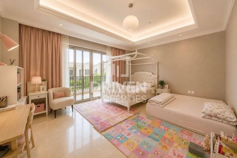 4 bedrooms Villa in District One, UAE No. 190055 13