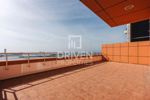 Apartment de 4 dormitorios en Dubai Internet City, UAE No. 190052 7
