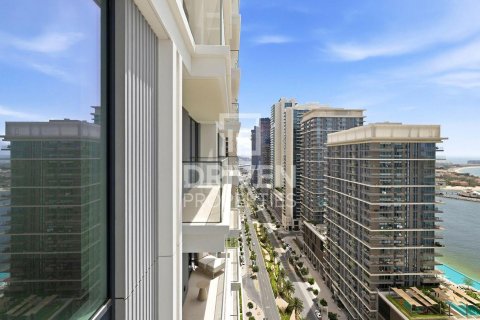 Квартира с 2 спальнями в EMAAR Beachfront, ОАЭ №192779 19