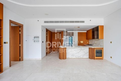 Квартира с 1 спальней в The Crescent, ОАЭ №192780 3