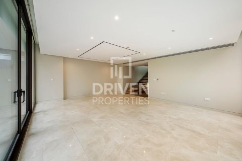 4 bedrooms Villa in Jumeirah Bay Island, UAE No. 83923 3