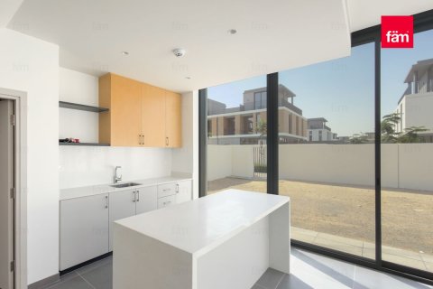 Вилла с 4 спальнями в Дубай, ОАЭ №140395 17