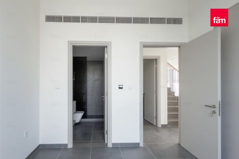 Вилла с 4 спальнями в Дубай, ОАЭ №140395 11