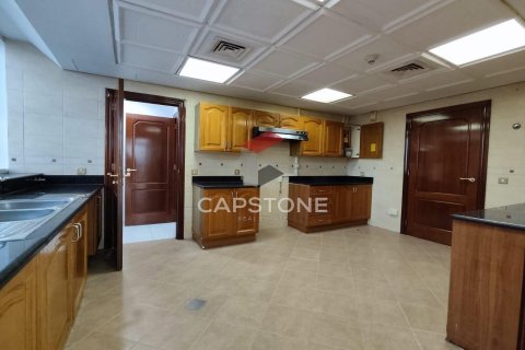 Appartement de 3 chambres à Corniche Road, UAE No. 32730 9