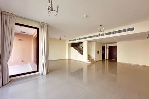 Townhouse de 4 chambres à Jumeirah Islands, UAE No. 146915 5