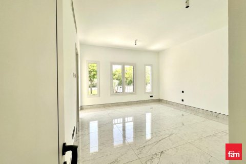 3 bedrooms Villa in Dubai, UAE No. 160998 7