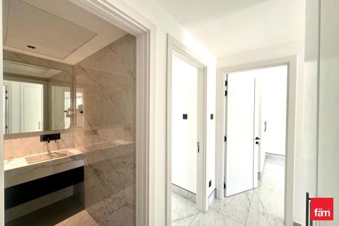 3 bedrooms Villa in Dubai, UAE No. 160998 13