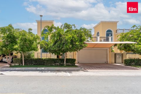 4 bedrooms Villa in Jumeirah Park, UAE No. 160997 3