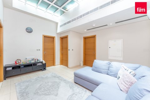 4 bedrooms Villa in Jumeirah Park, UAE No. 160997 10