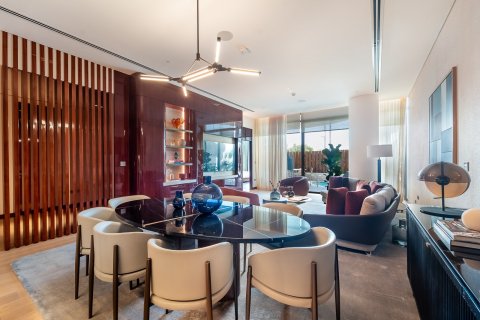 Apartment de 4 dormitorios en Dubai, UAE No. 203510