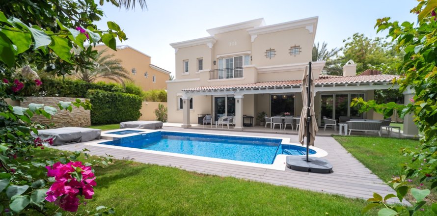 4 bedrooms Villa in Discovery Gardens, UAE No. 203514