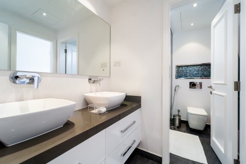 4 bedrooms Villa in Discovery Gardens, UAE No. 203514 16