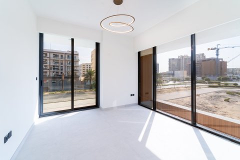Apartment de 2 dormitorios en Al Barsha South, UAE No. 203512 4