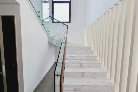 3 bedrooms Townhouse No. 127871 6