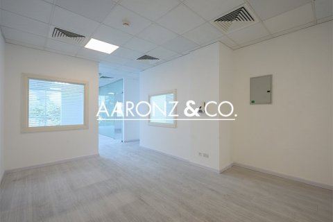 Office de 93m² à Sheikh Zayed Road, UAE No. 141044 8