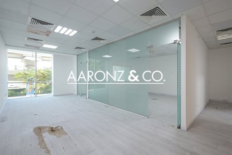 Office de 93m² à Sheikh Zayed Road, UAE No. 141044 10