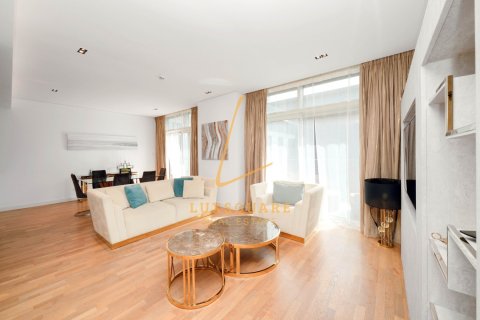 Квартира с 2 спальнями в Аль-Васл, ОАЭ №141042