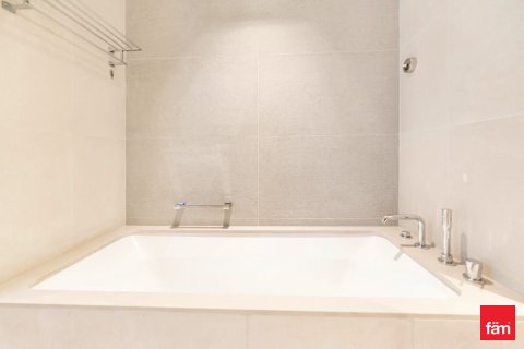 Квартира с 1 спальней в Даунтаун Дубай (Даунтаун Бурдж Дубай), ОАЭ №141599 14