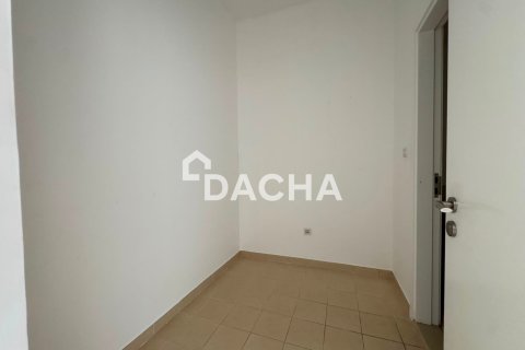 Квартира с 3 спальнями в Zahra Apartments, ОАЭ №167659 3